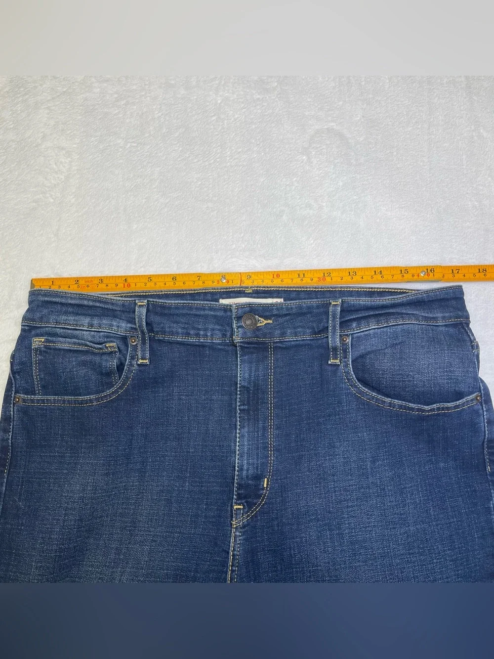 Levi's 721 High Rise Skinny Jeans Women's Size 34 Dark Wash Stretch Denim